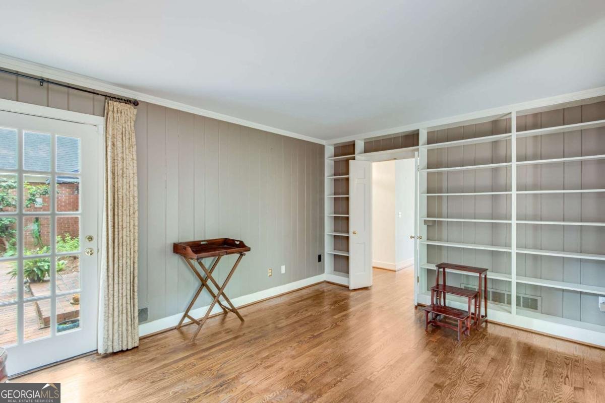 2626 Club Drive Gainesville - 37