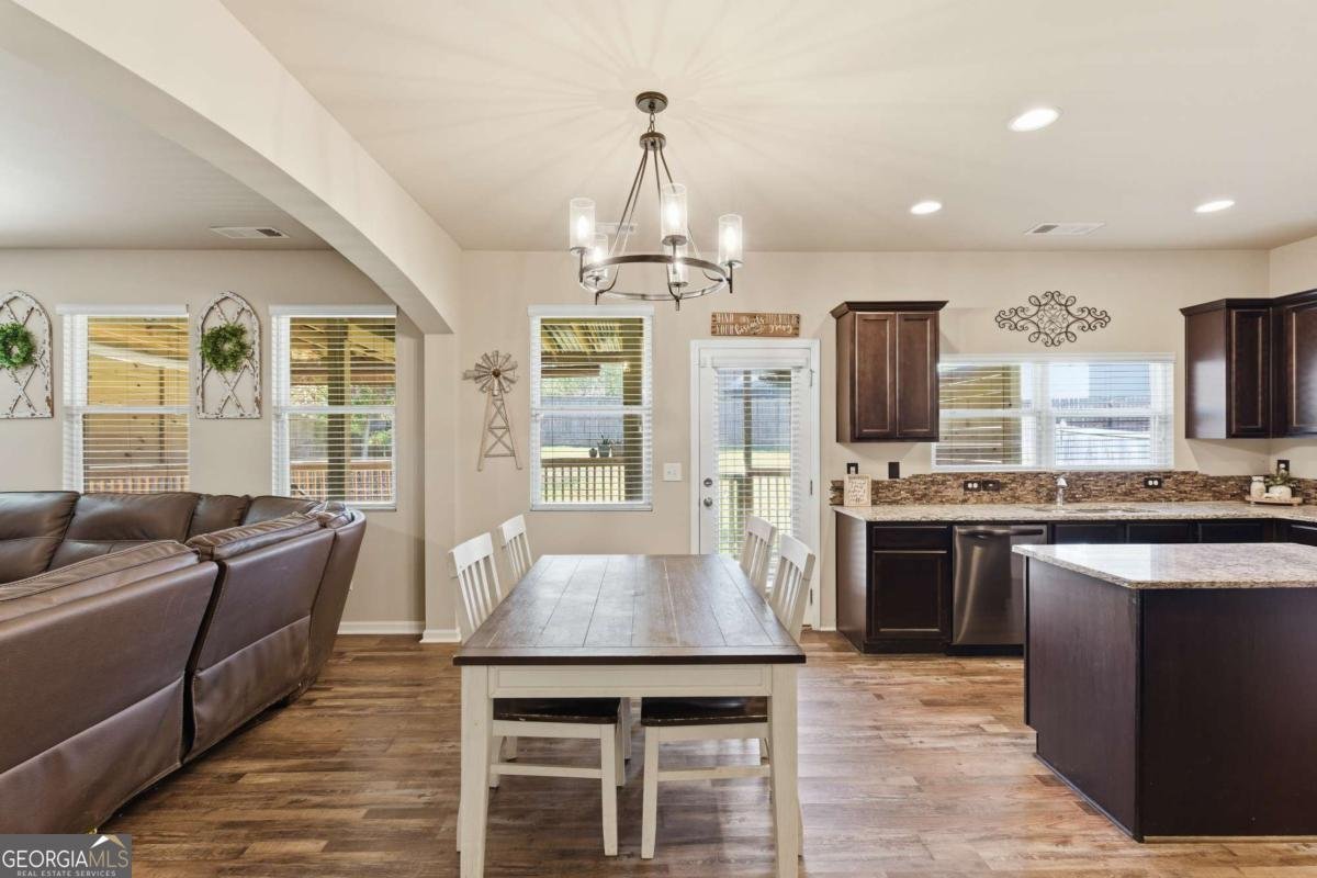 137 Boxwood Way Dallas - 1