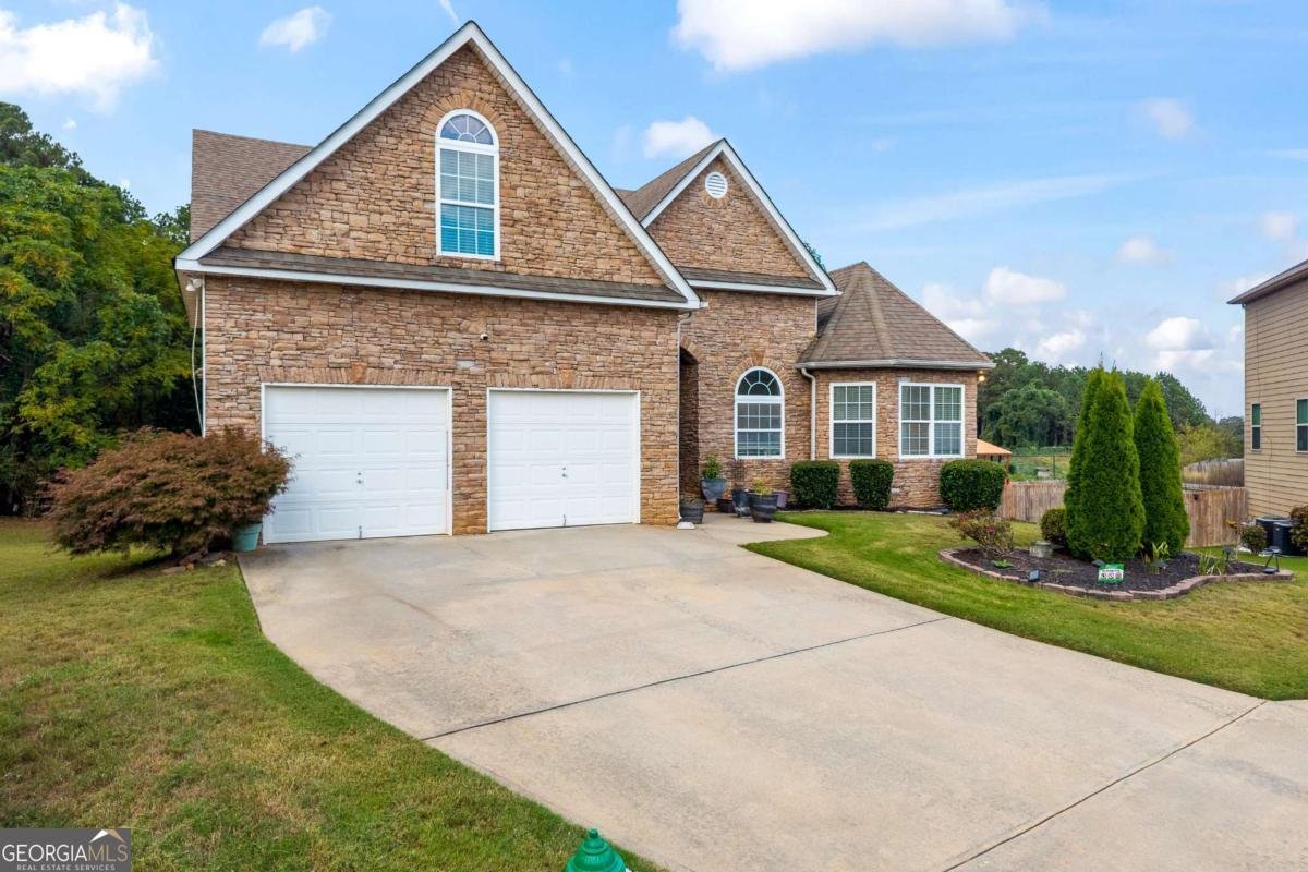 330 Brittney Cove Loganville - 2