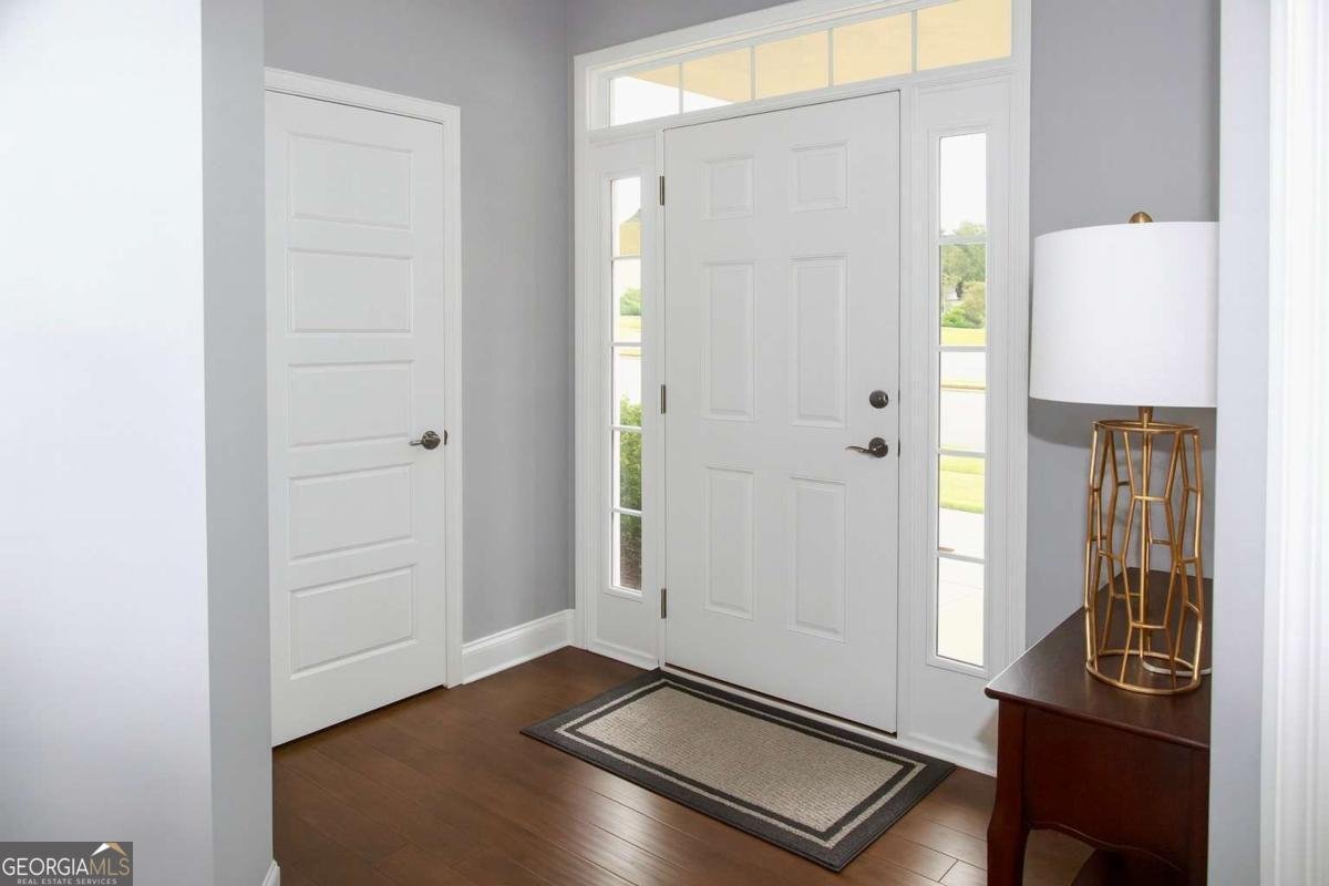 830 COMMERCE Trail Canton - 2