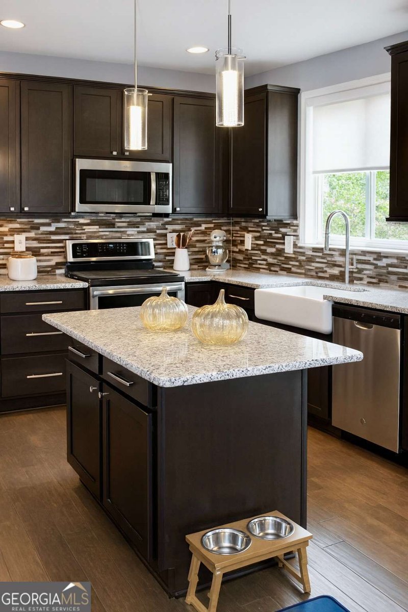 830 COMMERCE Trail Canton - 6