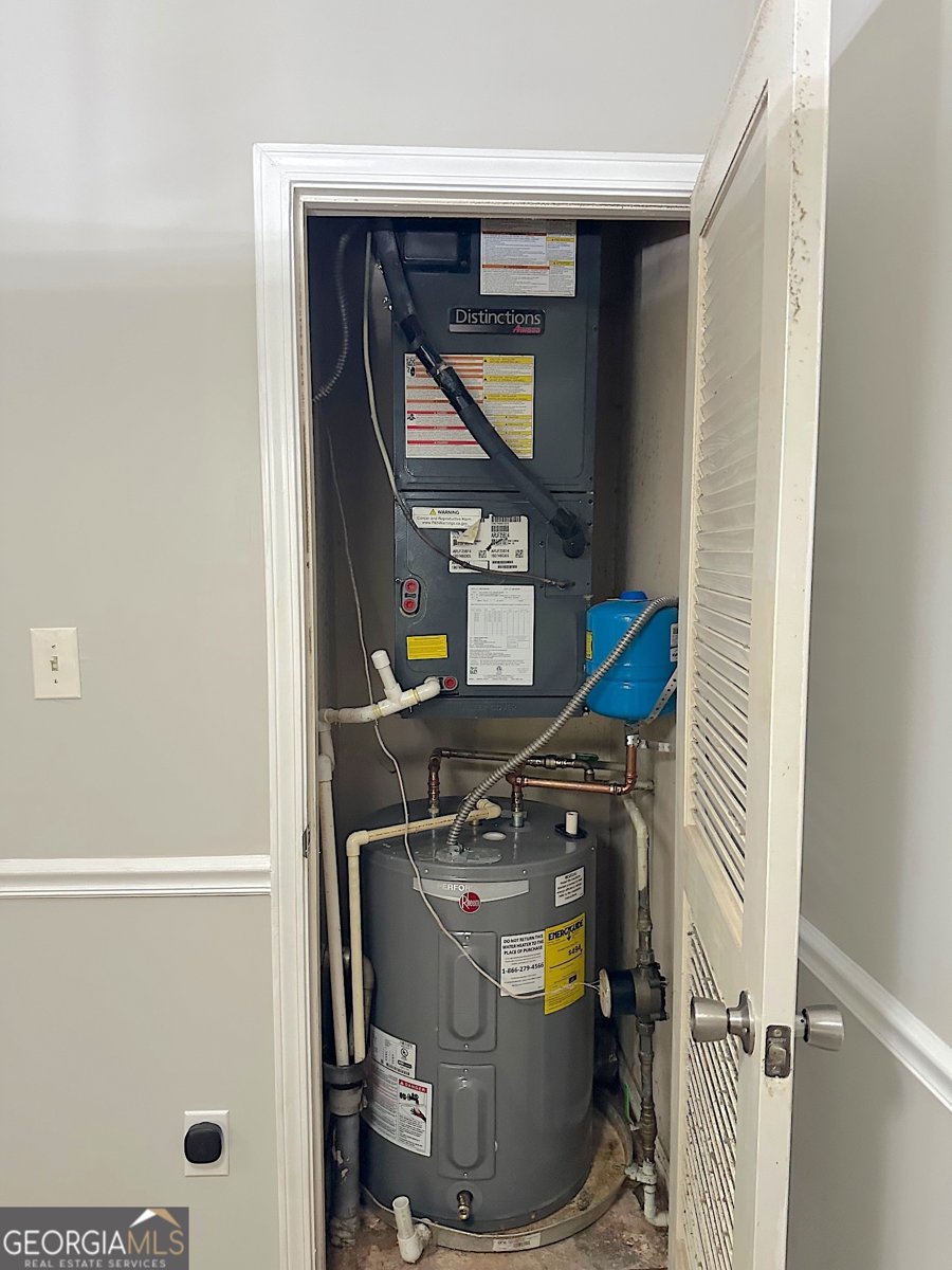 245 Amal Drive Atlanta - 19