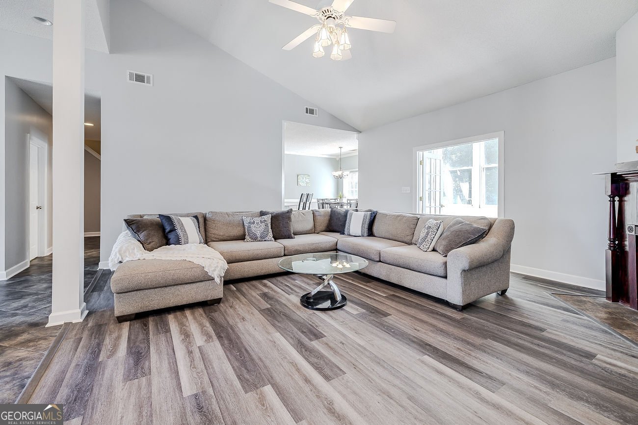 16 Glennmary Lane Richmond Hill - 14