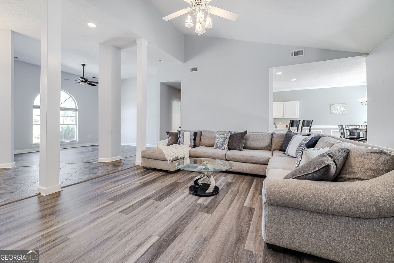 16 Glennmary Lane Richmond Hill - 15