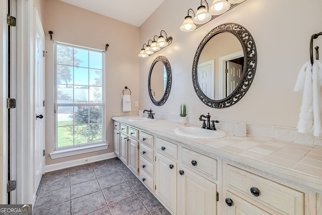 16 Glennmary Lane Richmond Hill - 23