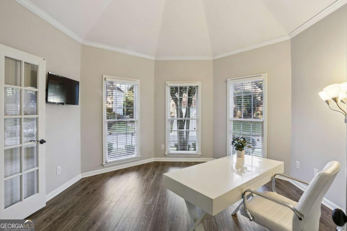 8075 Sandorn Drive Roswell - 16