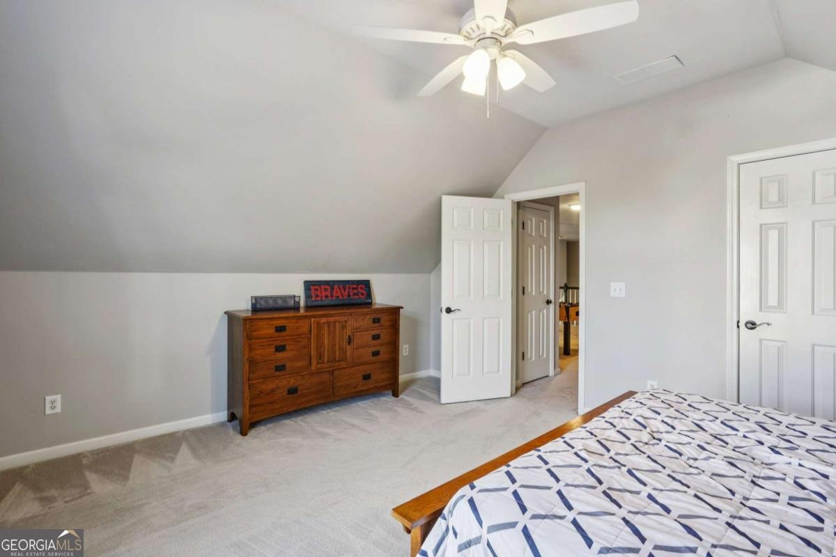 8075 Sandorn Drive Roswell - 32