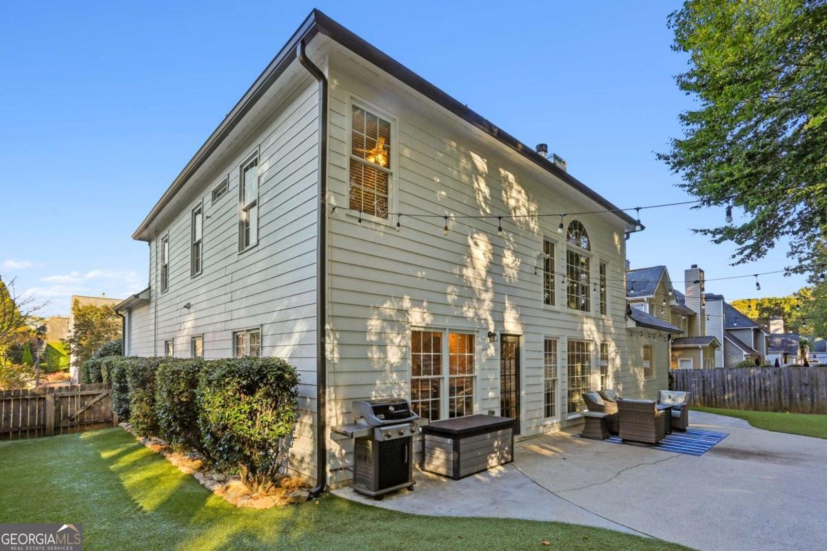 8075 Sandorn Drive Roswell - 36