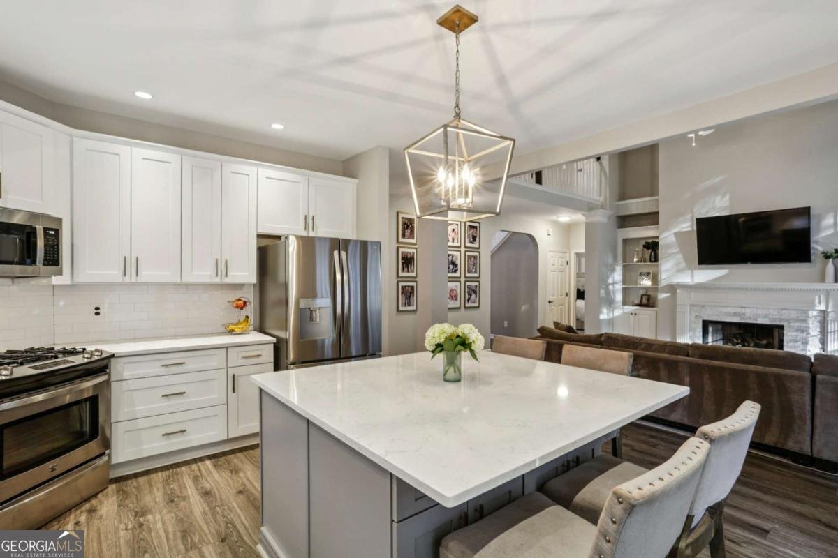 8075 Sandorn Drive Roswell - 9