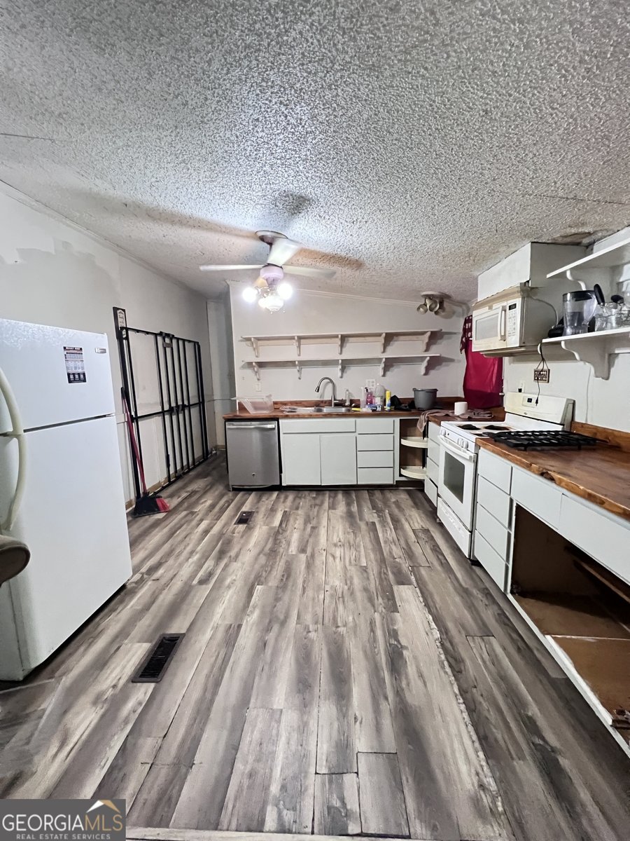 204 Rosewood Drive Brunswick - 16