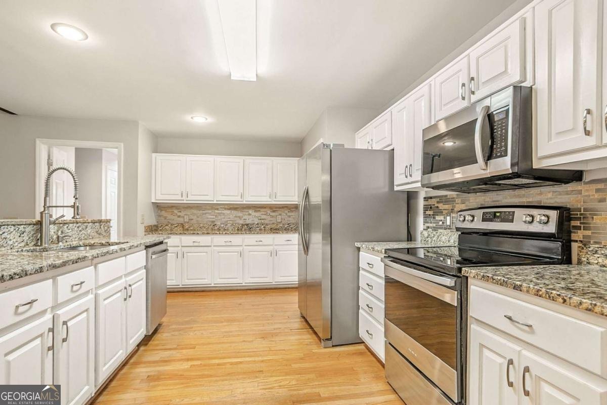 140 Glen Holly Drive Roswell - 14