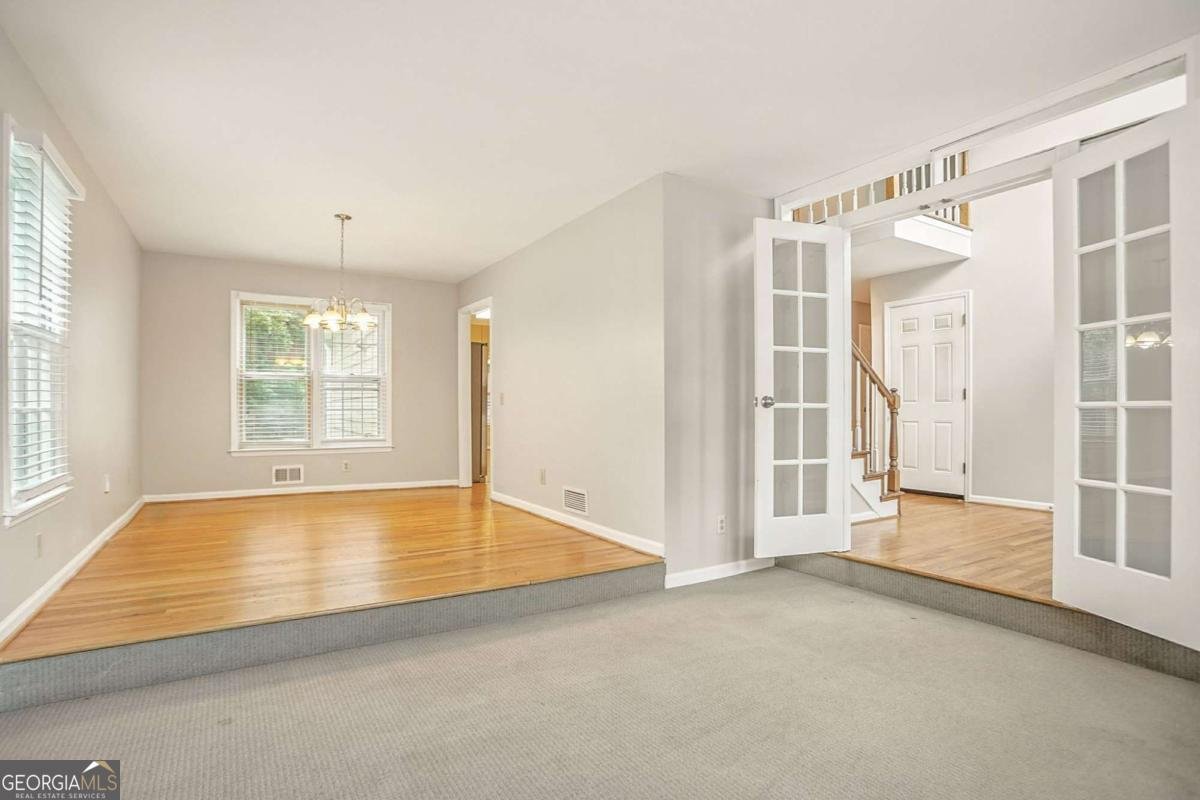 140 Glen Holly Drive Roswell - 17