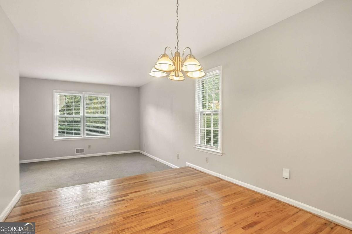 140 Glen Holly Drive Roswell - 19