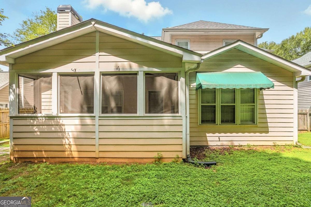 140 Glen Holly Drive Roswell - 39