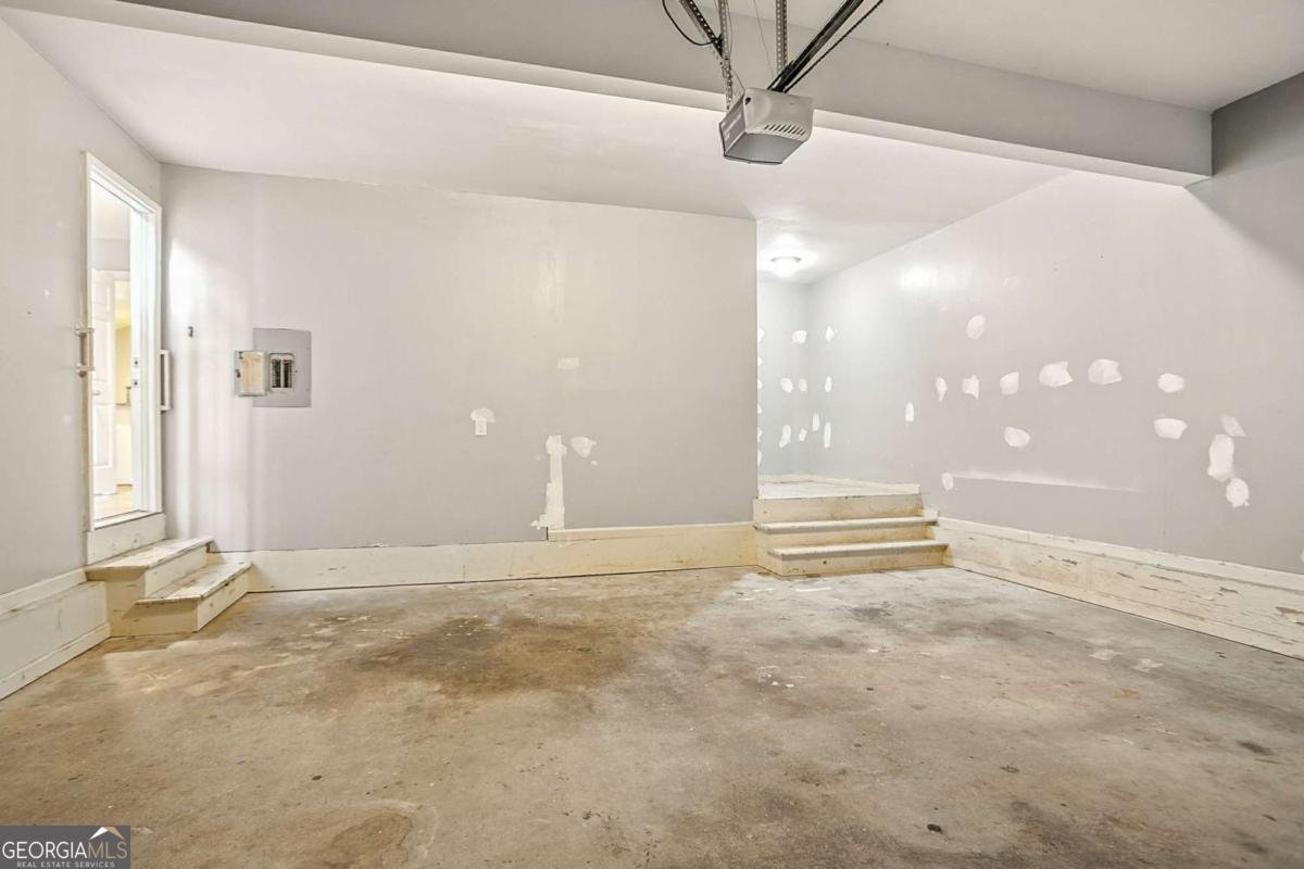 140 Glen Holly Drive Roswell - 5