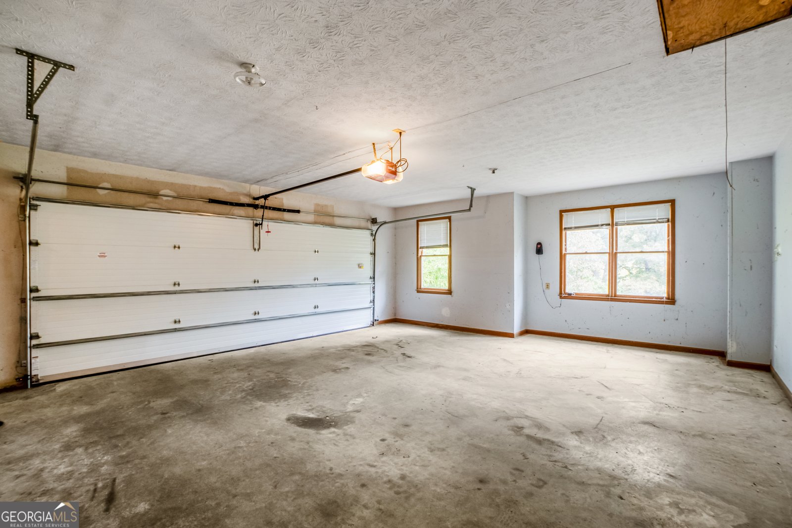 2177 Brooks Road Dacula - 27
