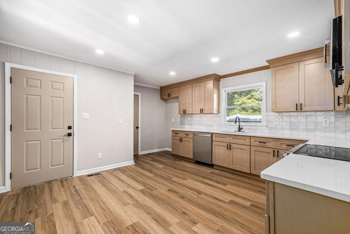 67 Wayne Circle Hartwell - 2