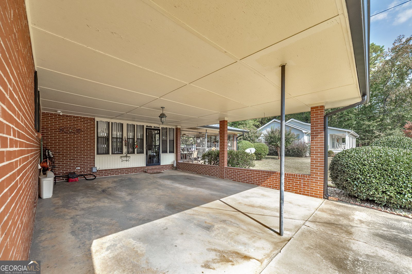 70 North Drive Hampton - 14