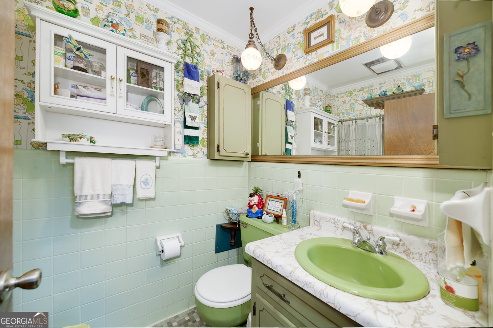 70 North Drive Hampton - 26