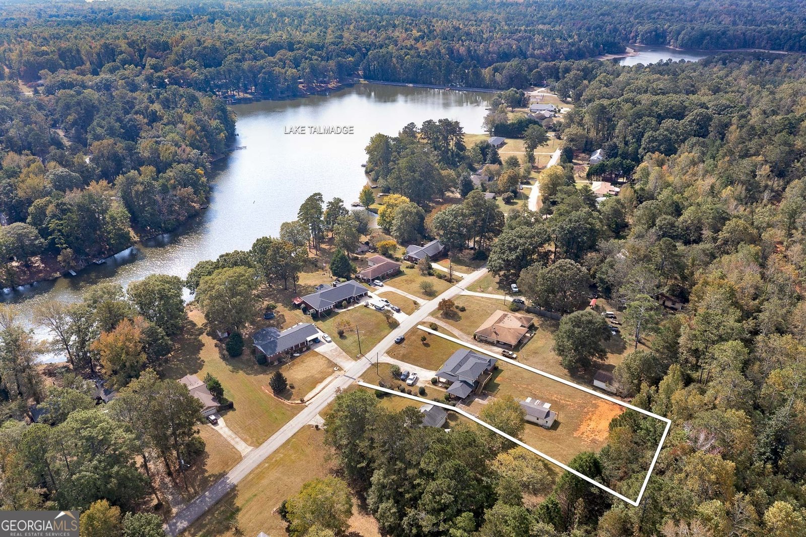 70 North Drive Hampton - 3