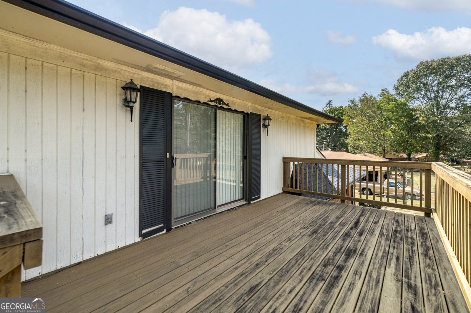 70 North Drive Hampton - 34