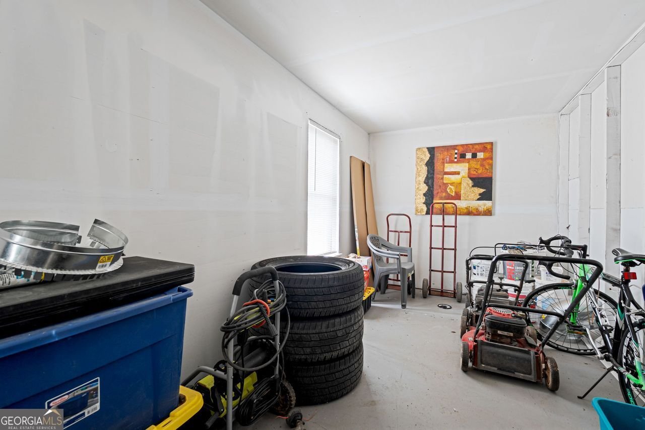 5192 MAINSTREET PARK Drive Stone Mountain - 33