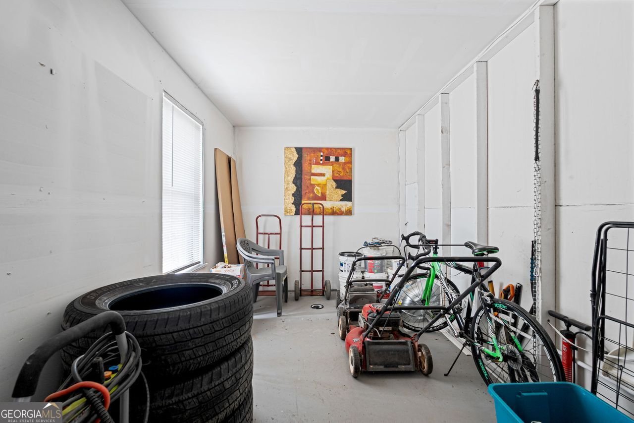 5192 MAINSTREET PARK Drive Stone Mountain - 34