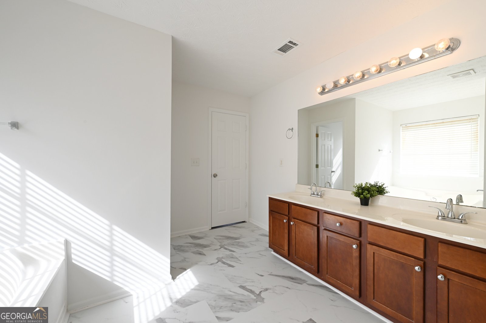 3998 Oak Crossing Estate Suwanee - 15