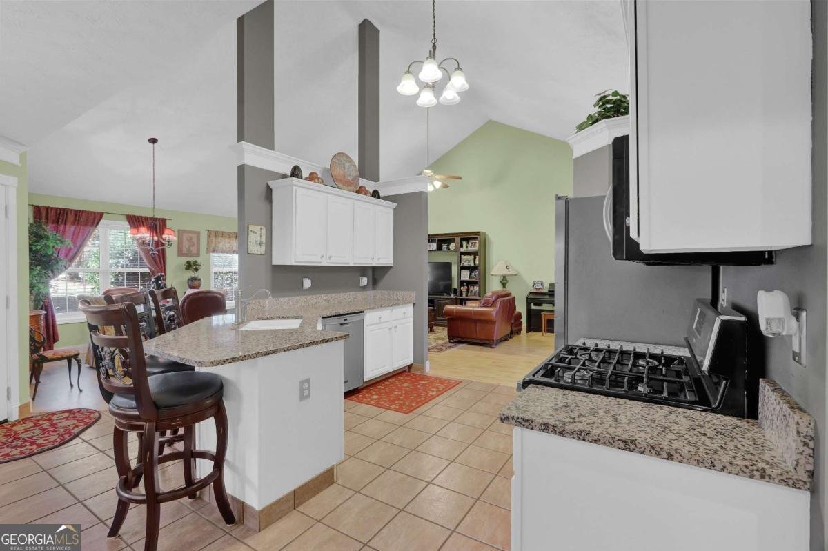 6082 Hillsdale Circle Flowery Branch - 17