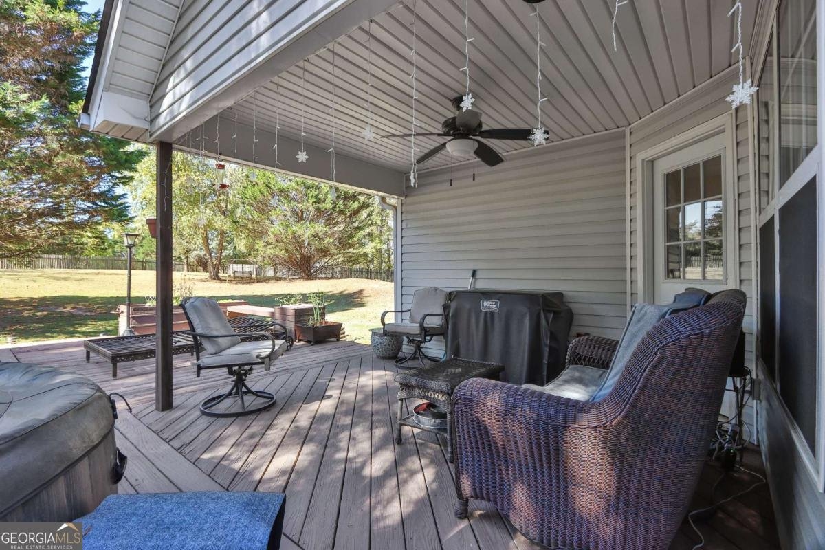 6082 Hillsdale Circle Flowery Branch - 27
