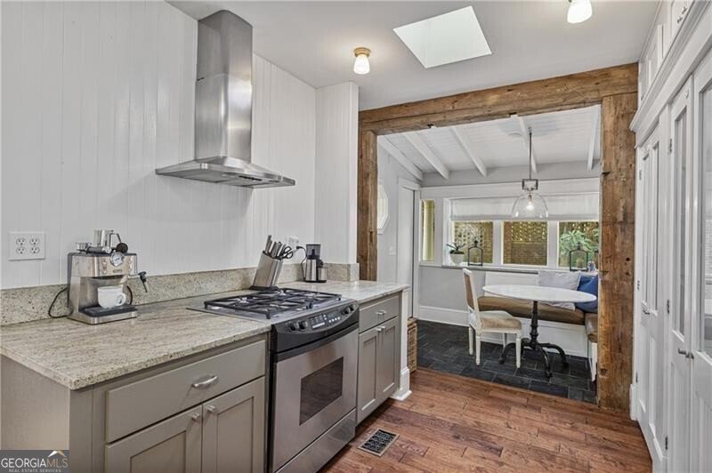 213 Westminster Drive Atlanta - 19