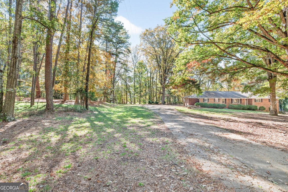 808 Lakeshore Drive Winder - 17