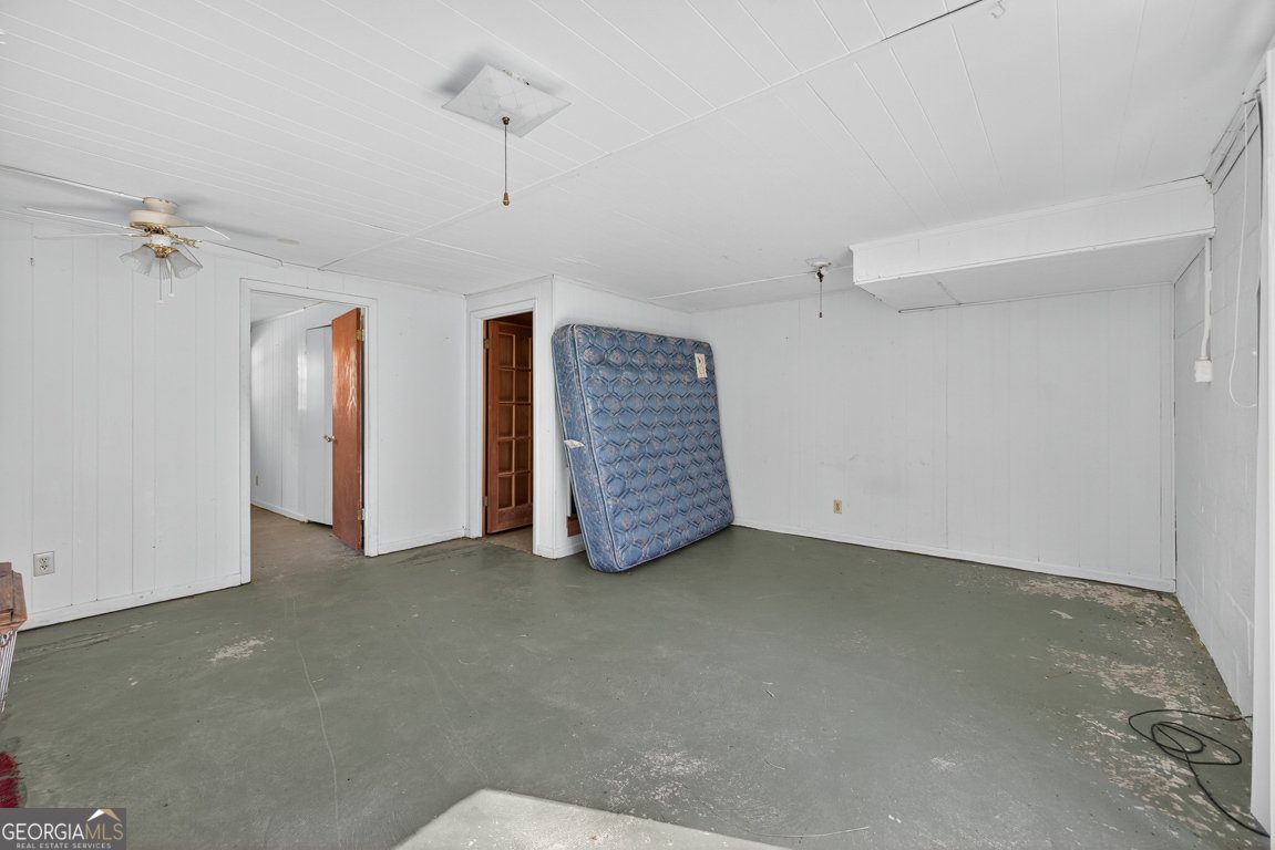 808 Lakeshore Drive Winder - 44