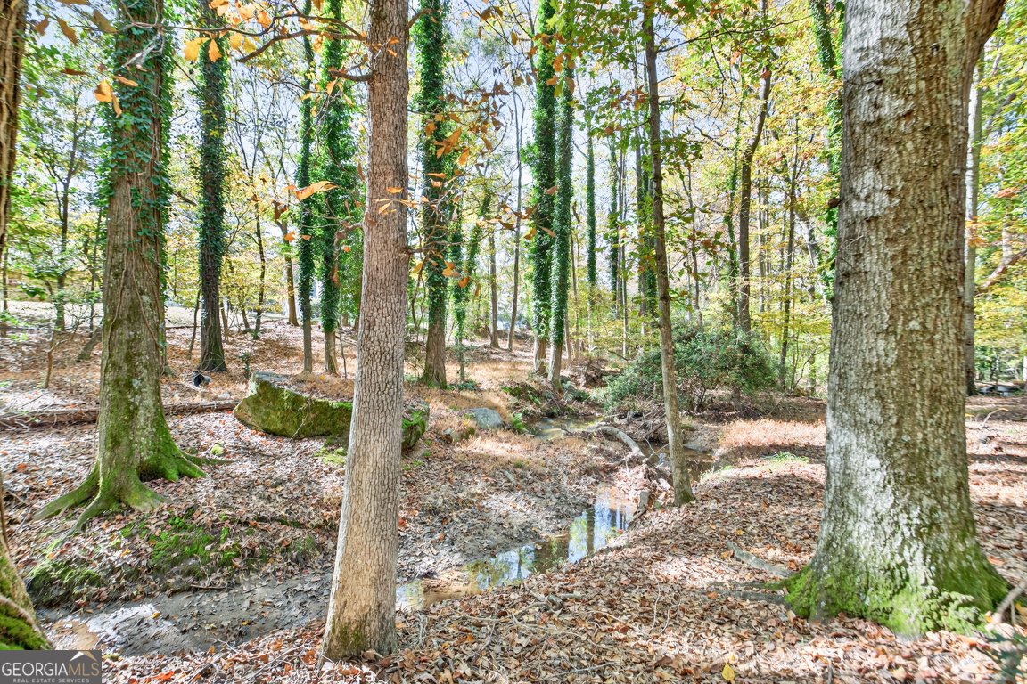 808 Lakeshore Drive Winder - 9