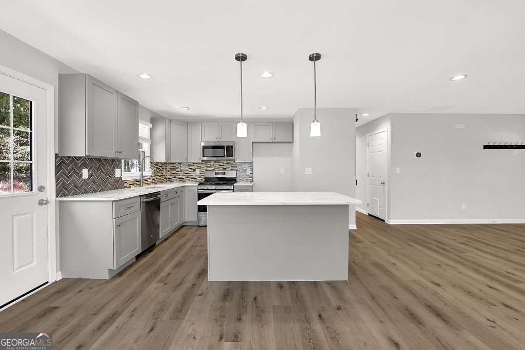 226 Cedar Valley Court Canton - 11