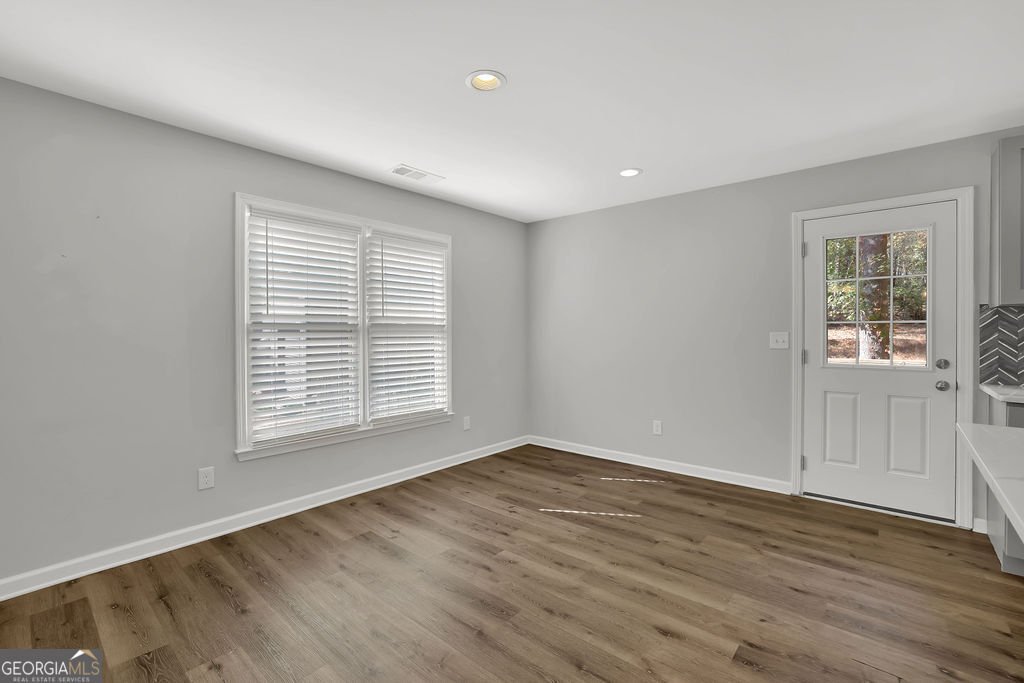 226 Cedar Valley Court Canton - 16