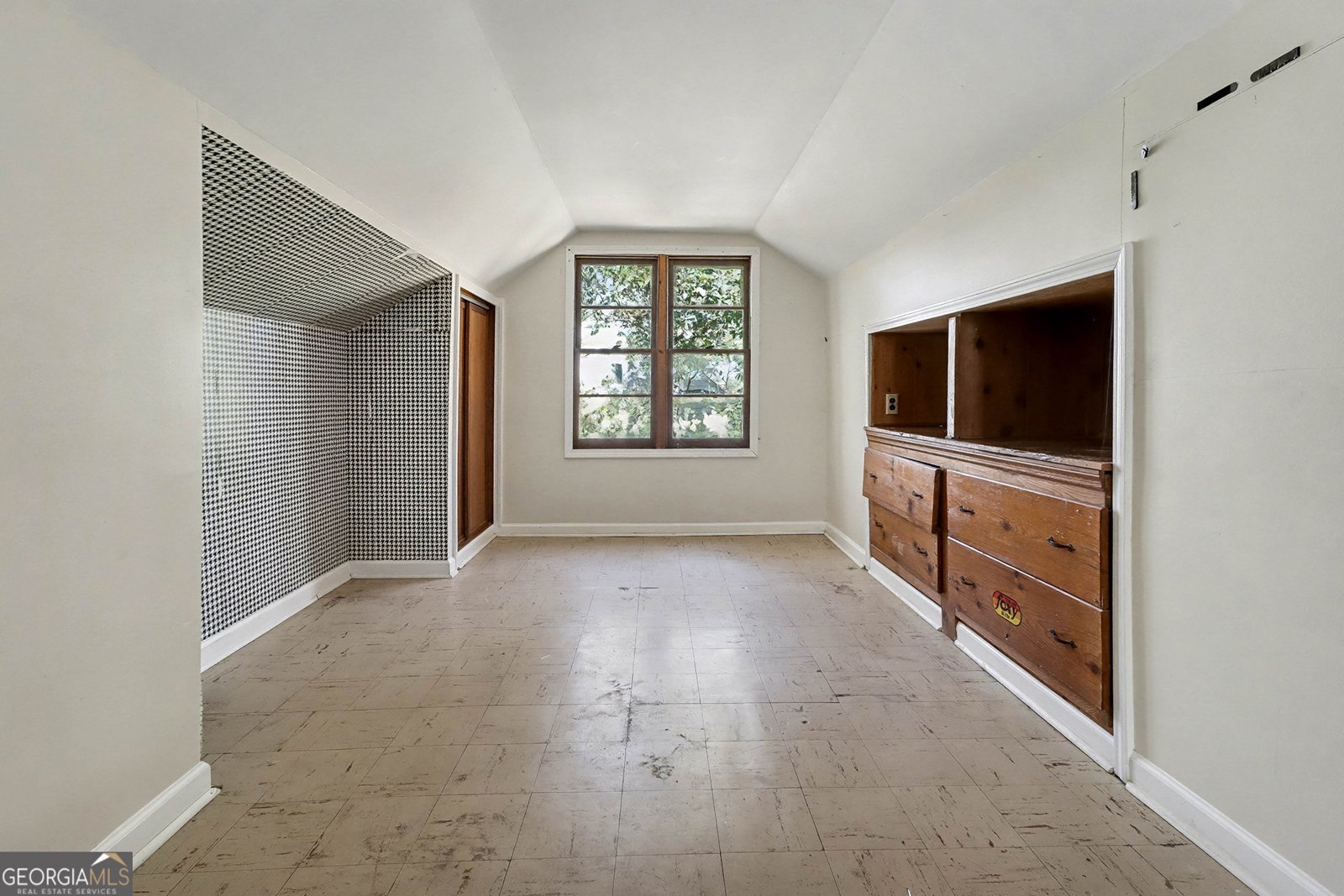 1994 Dodson Drive Atlanta - 30