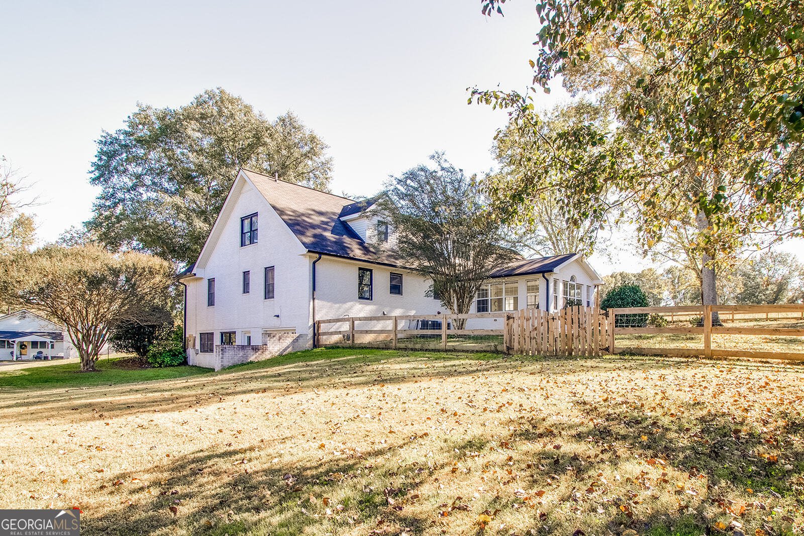 3925 MARK LAKE Road Cumming - 43