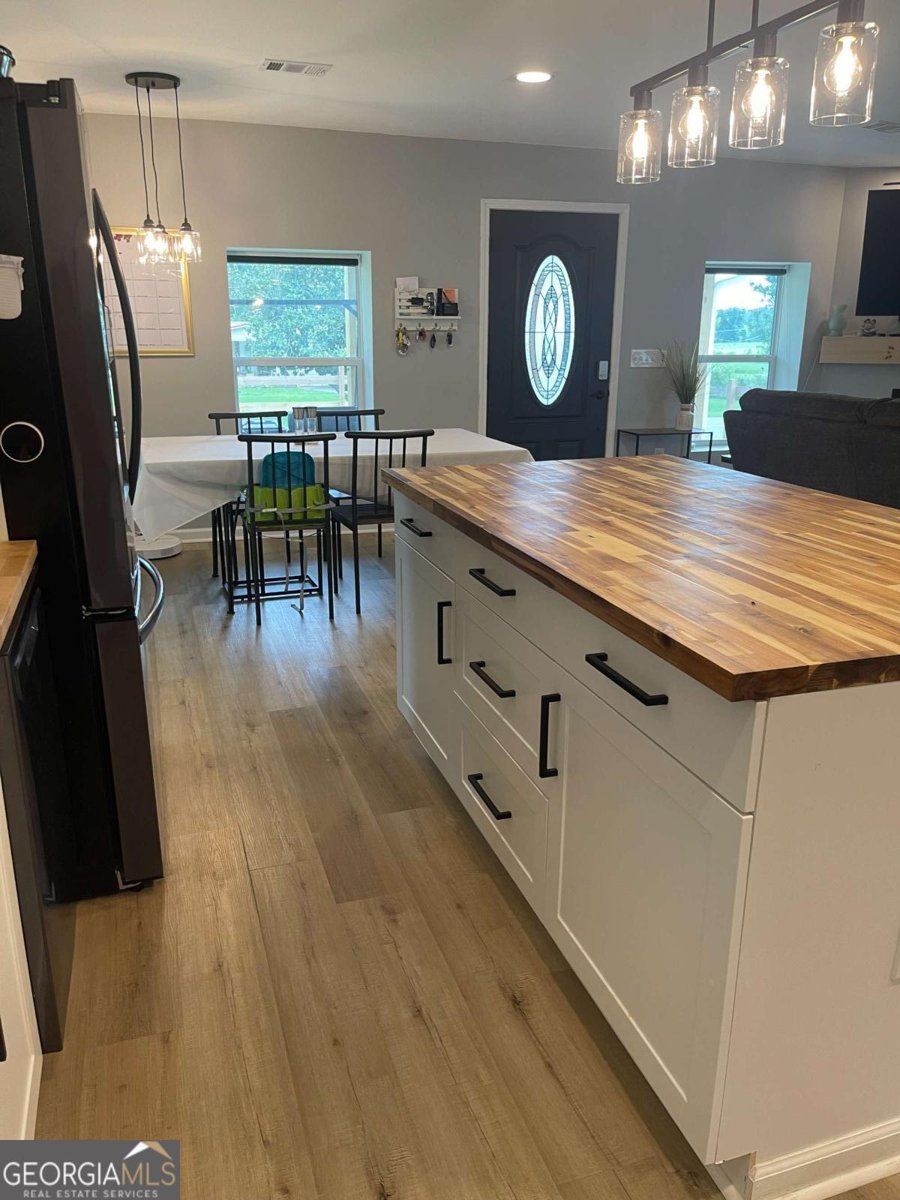 433 Spring Place Reseca Road Resaca - 18