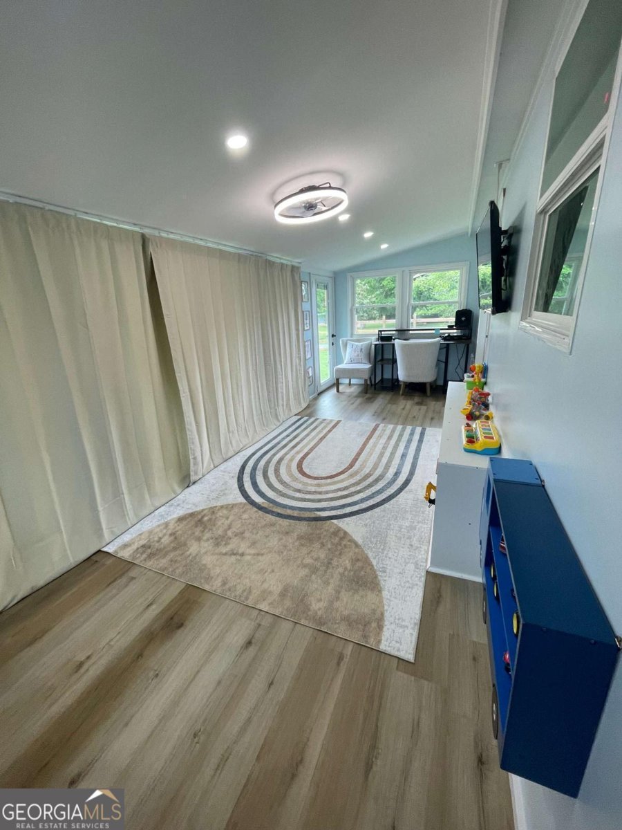 433 Spring Place Reseca Road Resaca - 28