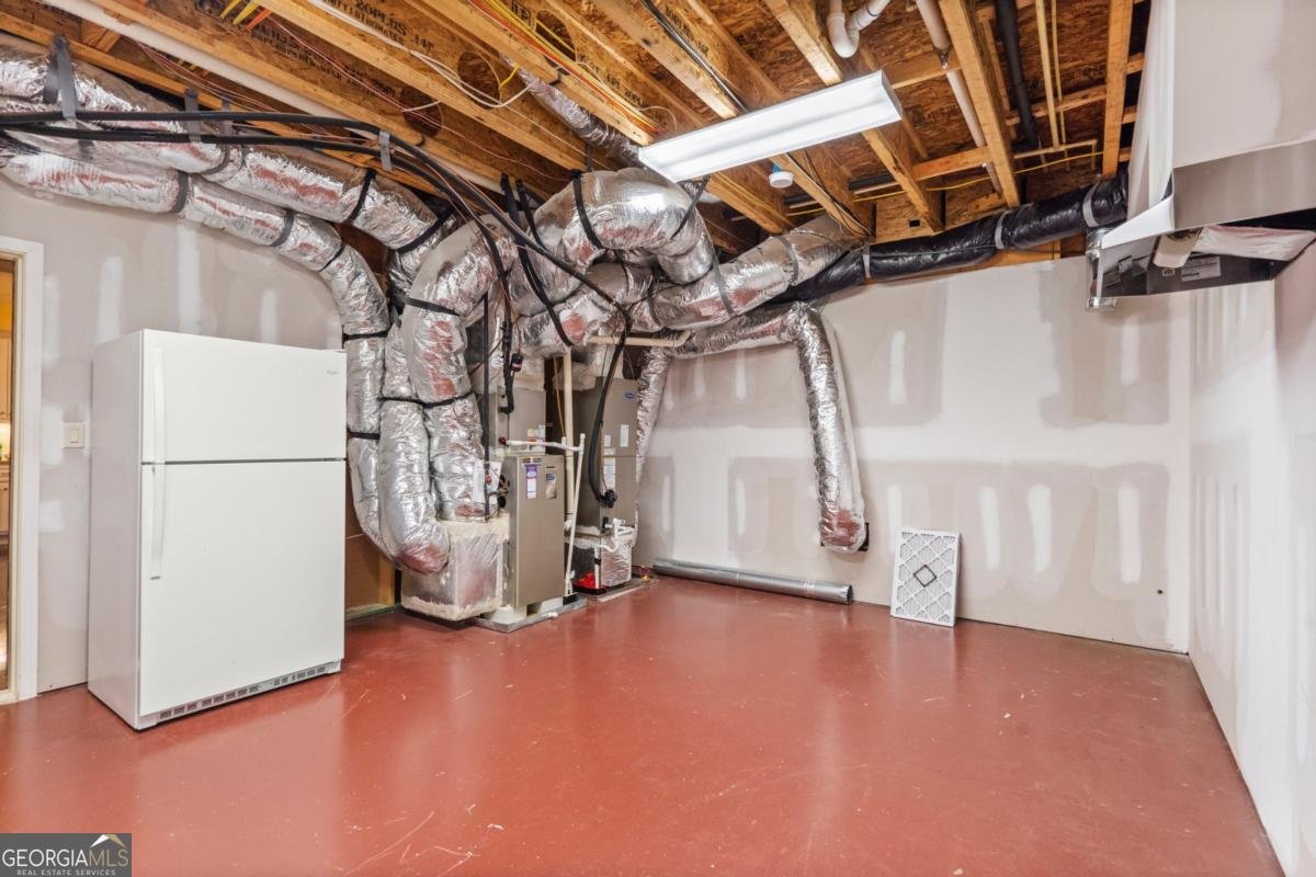 2615 Hillandale Circle Cumming - 44