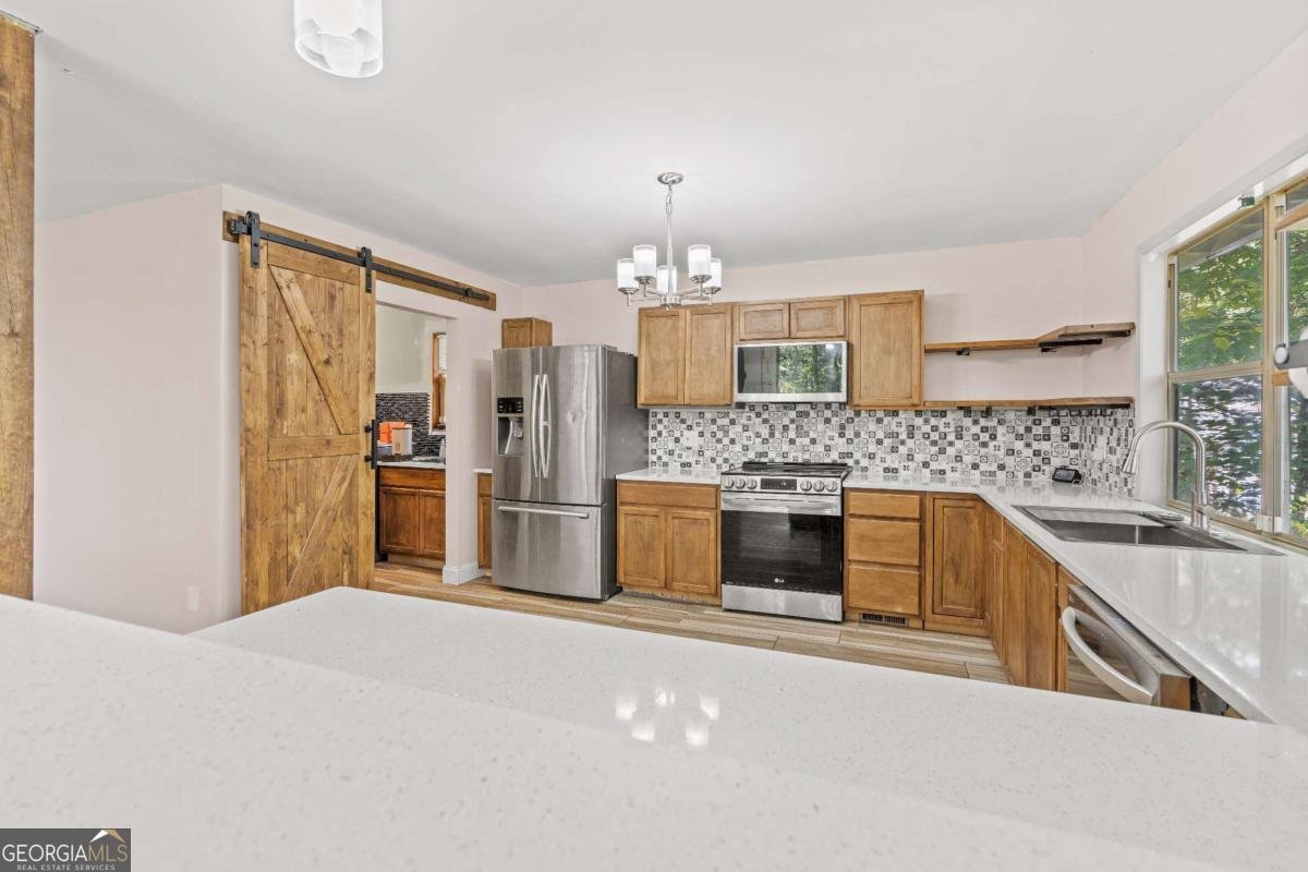 5670 Lakeview Court Gainesville - 31