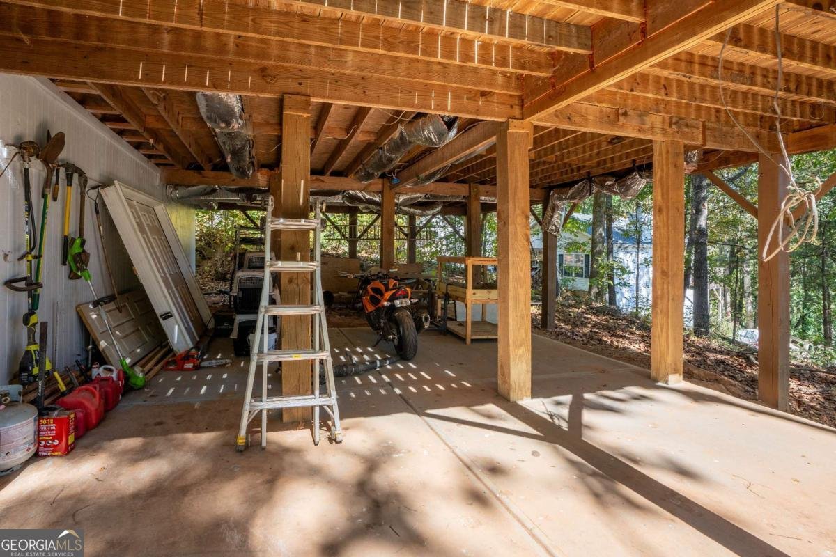 5670 Lakeview Court Gainesville - 44