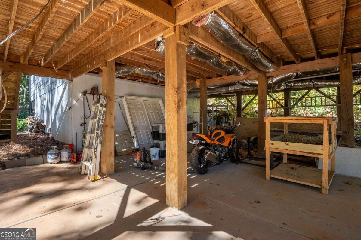 5670 Lakeview Court Gainesville - 45