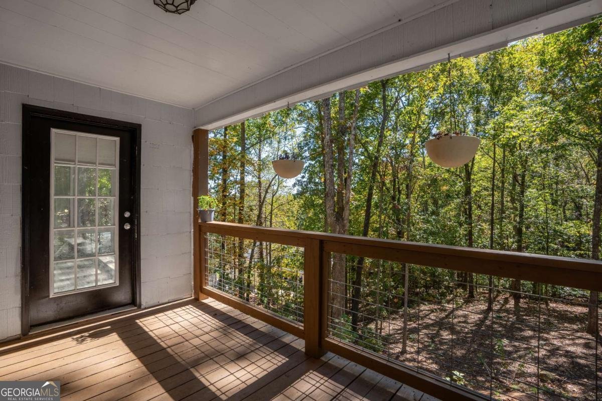 5670 Lakeview Court Gainesville - 47