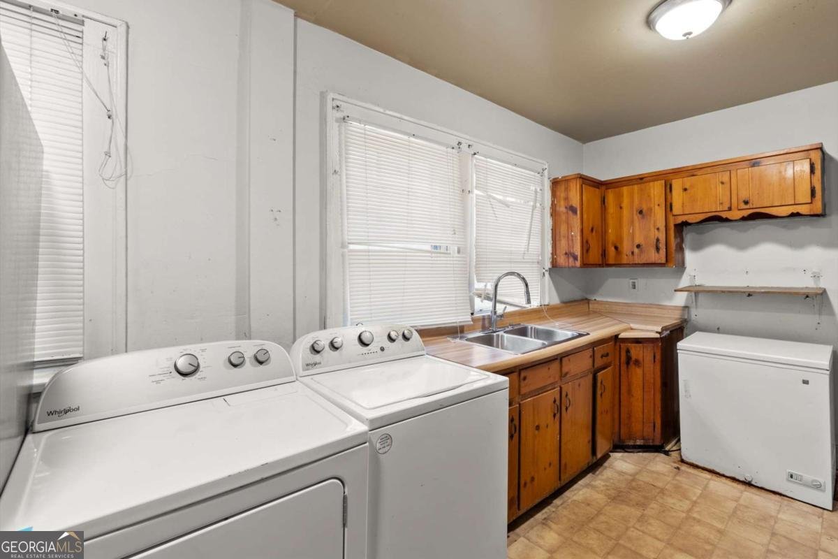 1594 Rogers Avenue Atlanta - 8