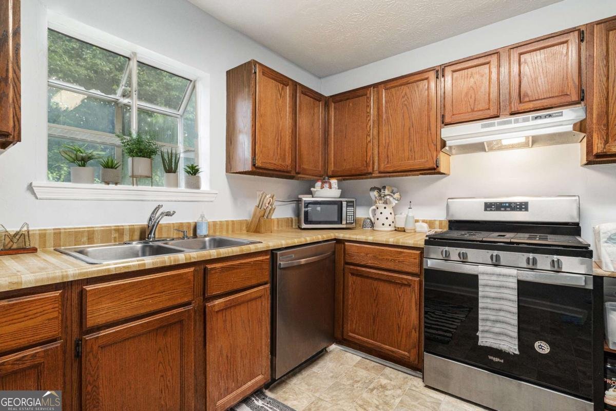 4706 Cedar Park Trail Stone Mountain - 6