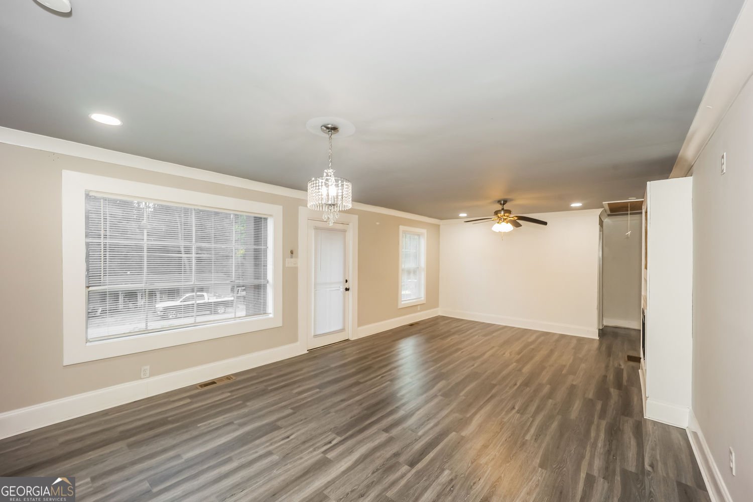 766 Cascade Drive Forest Park - 6