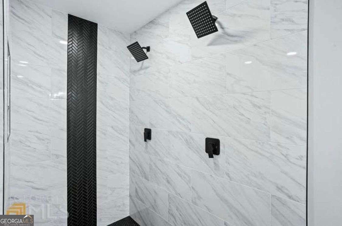 1095 Johnson Circle Lawrenceville - 3