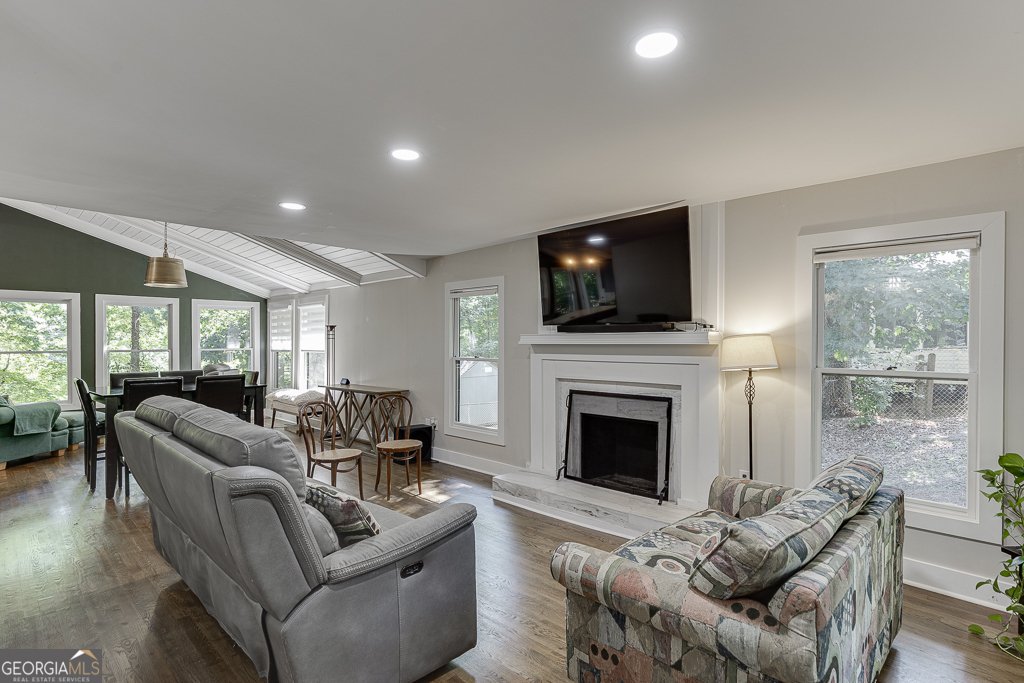 2155 Cove Trail Cumming - 1